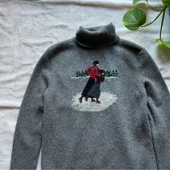 Vintage Lauren Ralph Lauren Grey Lambswool Iceskating Turtleneck Sweater - Picture 2 of 5